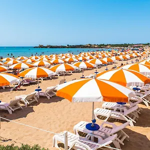 Camping Luminoso Punta Braccetto