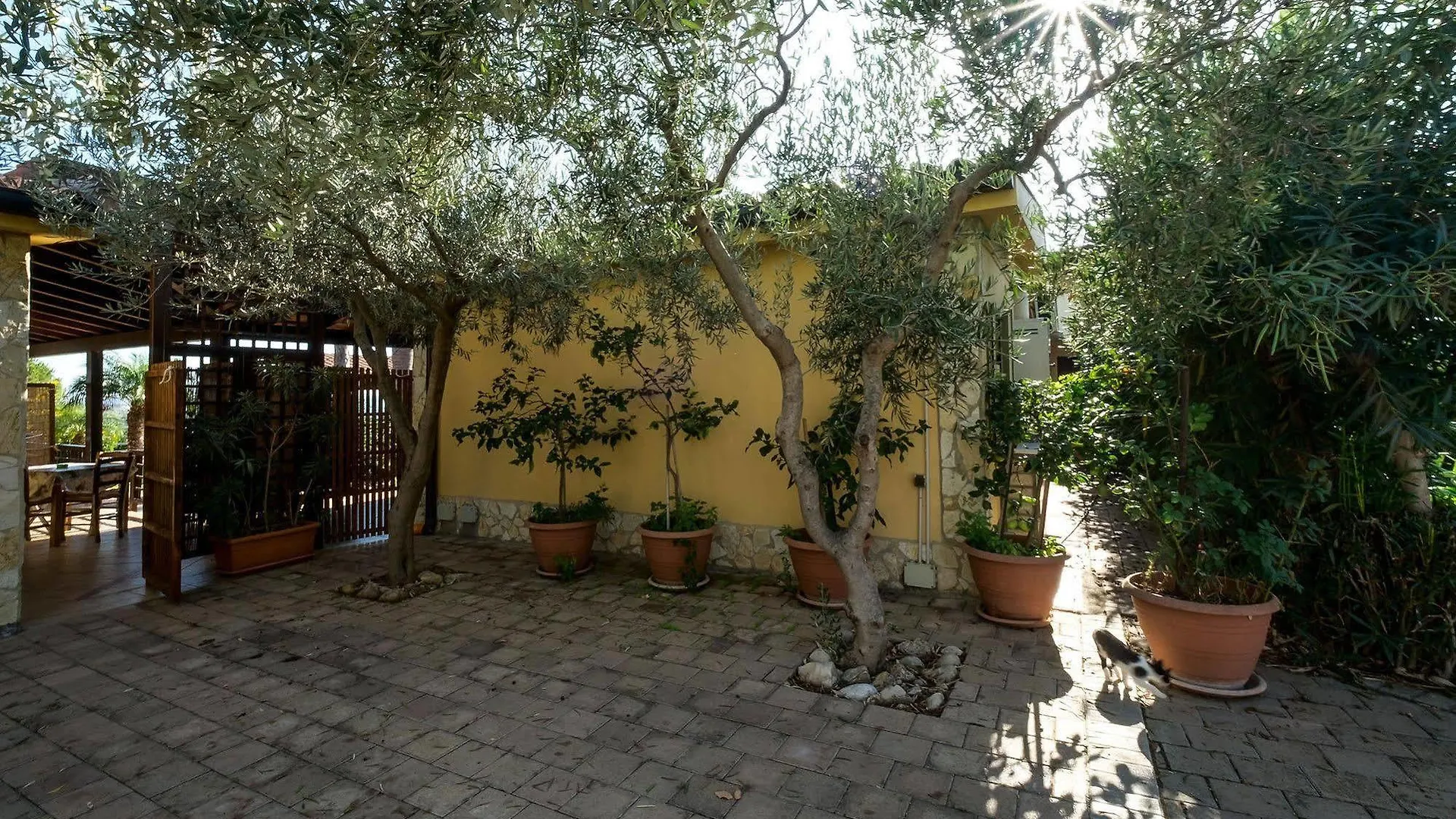 Oasi Del Borgo Apartment Borgo Bonsignore Italy